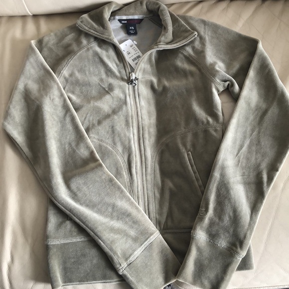 Fitted Khaki Sport vest - Picture 2 of 5